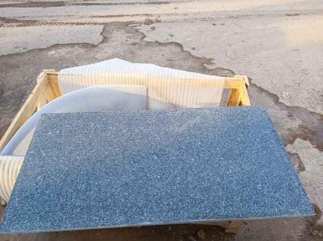 granit-grey-granite-foto-7 Гранит Grey Granite от поставщика Стоко фото №6 из галереи