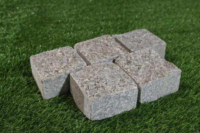 Брусчатка гранит Diamond Grey фото Брусчатка гранит Diamond Grey КШК от поставщика Стоко фото №1 из галереи